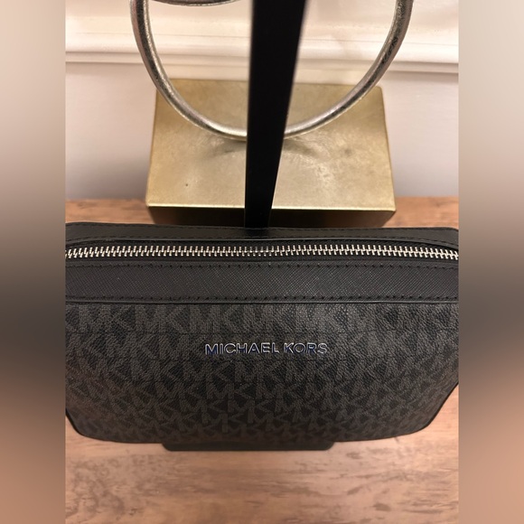 Michael Kors Black and Silver Crossbody Bag - Picture 7 of 9